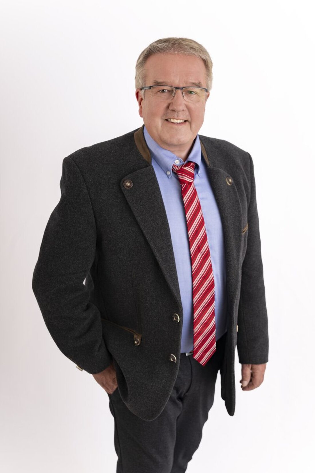 Weiden. Am Dienstag, 10. Februar, lädt die SPD Weiden West zum Hutzerabend ins Juniors-Dartstüberl ein. Start ist 18 Uhr; Stadtrat Gerald Bolleininger beantwortet dabei die Fragen der Interessierten.