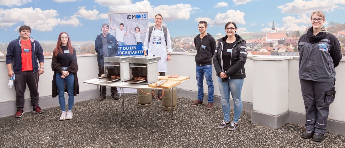 Kastl. Pünktlich zum Ausbildungsstart hat die Firma IEM FörderTechnik GmbH in Kastl vor wenigen Wochen ein außergewöhnliches Projekt für ihre Azubis in die Welt gerufen. In Kooperation mit der Europa-Berufsschule [&hellip;]