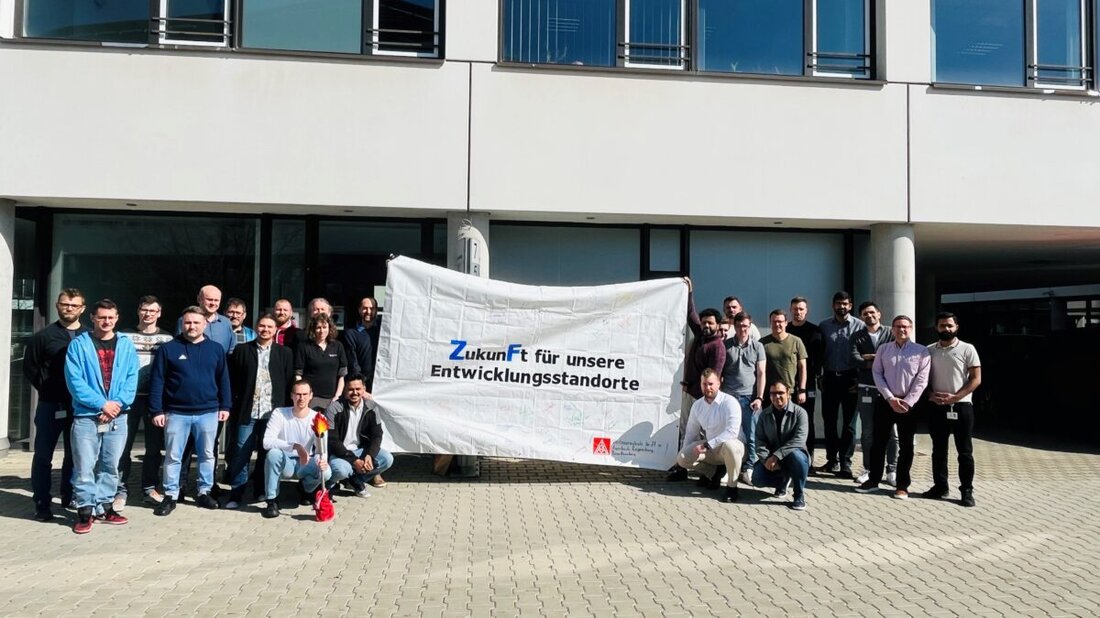 Auerbach. Die IG Metall hat am 15. März einen Fackellauf zur Stärkung der Solidarität und industriepolitischen Forderungen gestartet, welcher bis 24. September 2025 andauern soll. Die Aktion begann bei ZF in Auerbach und soll von Geschäftsstelle zu Geschäftsstelle weitergetragen werden.