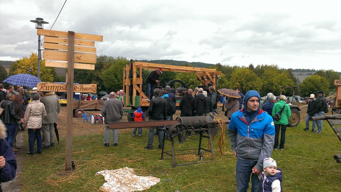 Neualbenreuth. Bereits zum 14. Mal lud der Fremdenverkehrsverein Neualbenreuth-Sibyllenbad e.V. zum Kartoffelfest. Auch wenn es das Wetter an diesem Tag nicht gut mit den Veranstaltern meinte, kamen wieder viele Besucher [&hellip;]