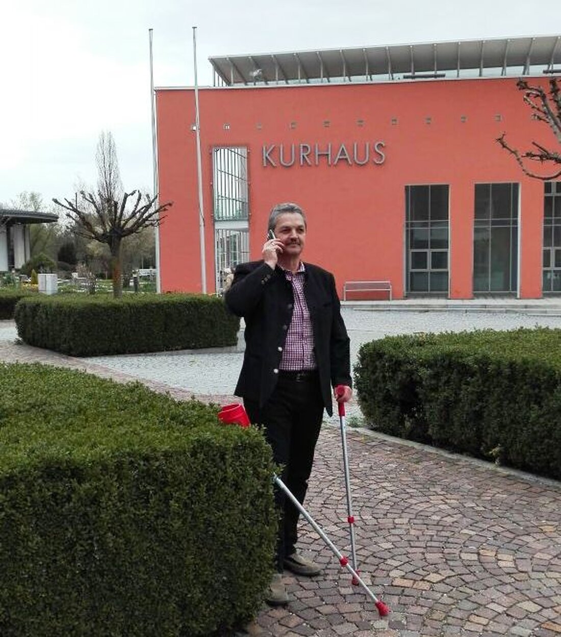 Vohenstrauß. Bürgermeister Andreas Wutzlhofer geht nach seiner Hüftoperation schon wieder kurze Strecken ohne Krücken. Das OberpfalzEcho hat mit ihm über seine unfreiwillige Auszeit im Reha-Zentrum Bad Gögging gesprochen. Von Gabi Eichl [&hellip;]