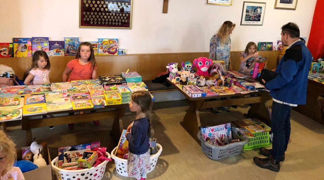 Dießfurt. Eine gelungene Sache war der Kinderflohmarkt im Sportheim, denn an elf Tischen boten Kinder ihre Habseligkeiten zum Verkauf an. Von Rudi Fischer Allerdings hätte die Resonanz etwas besser sein [&hellip;]
