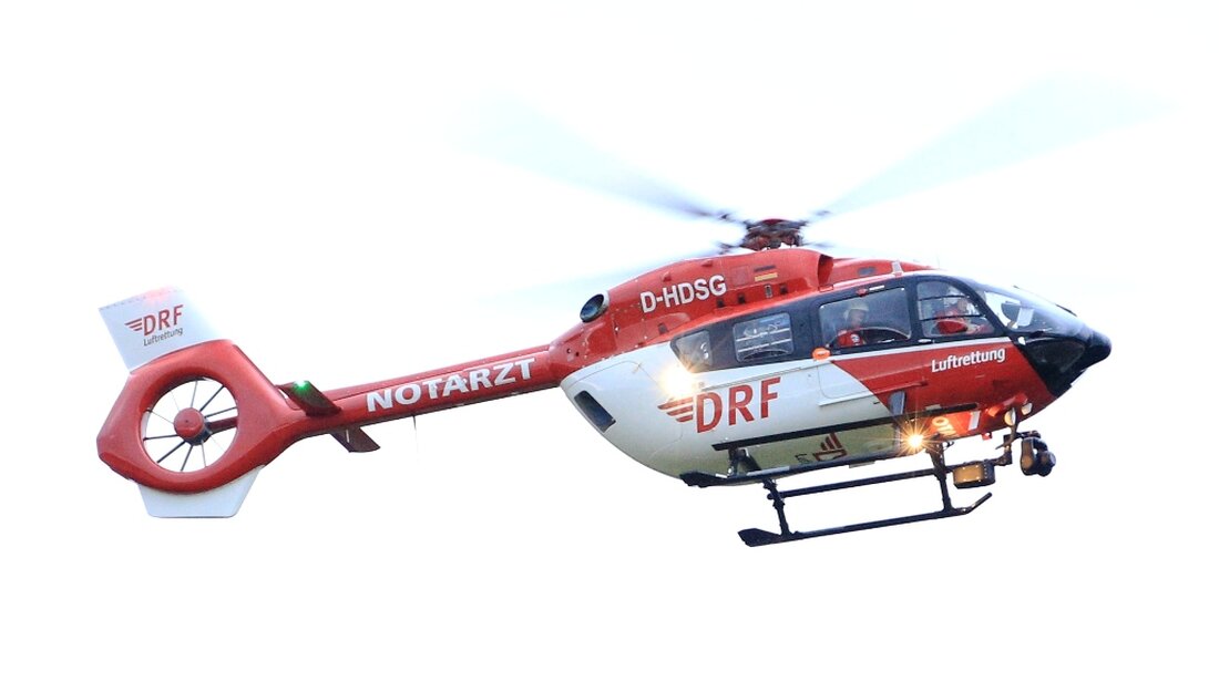 Pirk. Bei einem Betriebsunfall bei Hueck Folien ist ein Mitarbeiter (56) schwer verletzt worden. Gegen 6.00 Uhr heute Morgen kam zu einer explosionsartigen Verpuffung, bei der ein Mitarbeiter (56) des [&hellip;]