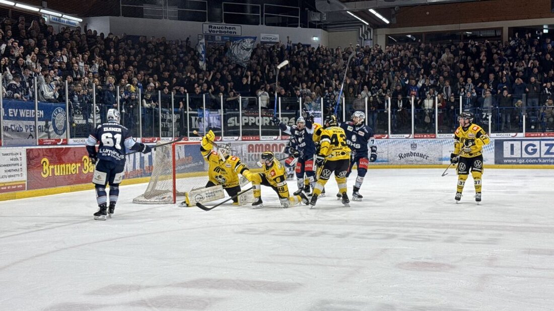 Weiden. Diese Blue Devils Weiden lassen einfach nicht locker. Mit einem 4:2-Erfolg gegen die Krefeld Pinguine feiern die Blue Devils den zweiten Sieg. In der Best-of-Seven Serie steht es damit 2:2. Mann des Tages war David Elsner mit einem Hattrick.