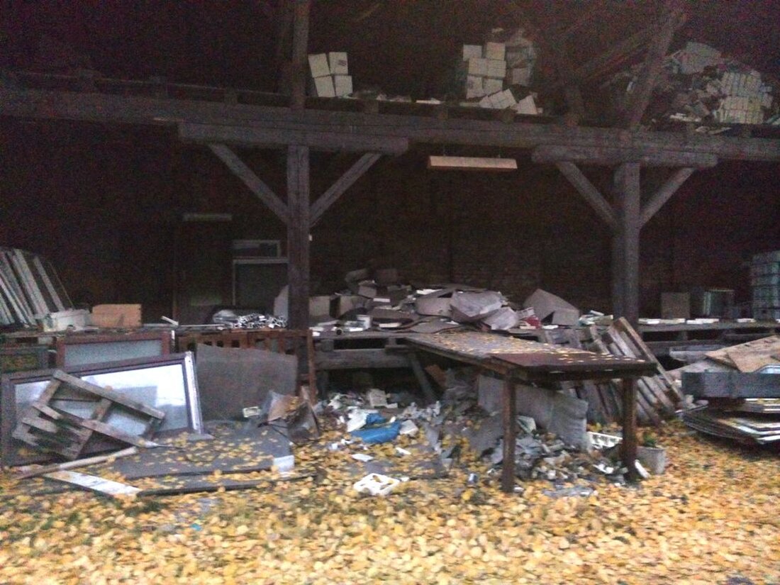 Altenstadt/WN. Das Gelände der ehemaligen Beyer&amp;Co. soll geräumt werden. Das hat das Landratsamt Neustadt beschlossen. Vielen Altenstädtern, vor allem vielen Anwohnern, waren die alten Fabrikhallen schon lange ein Dorn im [&hellip;]