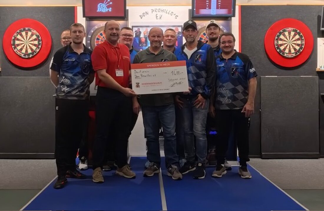 Rothenstadt. Der Dartverein Don Promillo’s spendet 1.400 Euro an die Kinderkrebshilfe Oberpfalz Nord. Das Geld stammt aus einem Benefizturnier vom 20. September 2025; im Training erklärte Thomas Mathes die Arbeit der Hilfe.