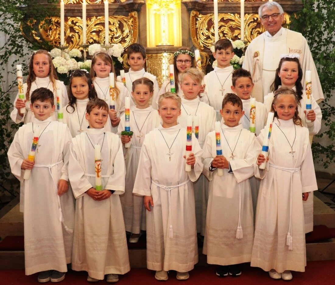 Püchersreuth/Wurz. In einem feierlichen Gottesdienst traten am vergangenen Sonntag sieben Mädchen und acht Buben aus den Pfarreien Wurz und Püchersreuth in der Pfarrkirche St. Peter und Paul erstmals an den Tisch [&hellip;]