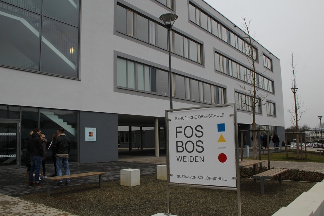 10Weiden. Anmeldephase bei der FOS/BOS in Weiden läuft noch bis Freitag!  Schüler, die nach dem Mittleren Schulabschluss das Fachabitur, das Fachgebundene Abitur oder das Allgemeine Abitur machen möchten, können sich [&hellip;]