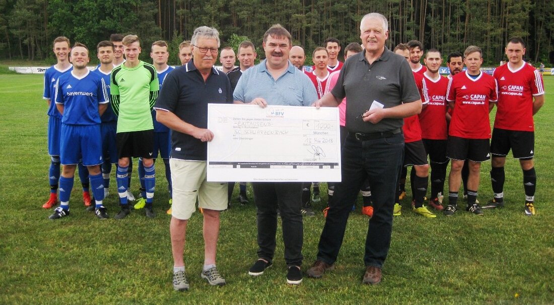 Schwarzenbach. Im November 2017 beschädigte ein verantwortungsloser Autofahrer mit Schleuderfahrten den SC-Sportplatz, der erst im Sommer 2017 mit großem finanziellen Aufwand renoviert wurde. Die Behebung des Schadens kostete erneut rund 2.500 [&hellip;]