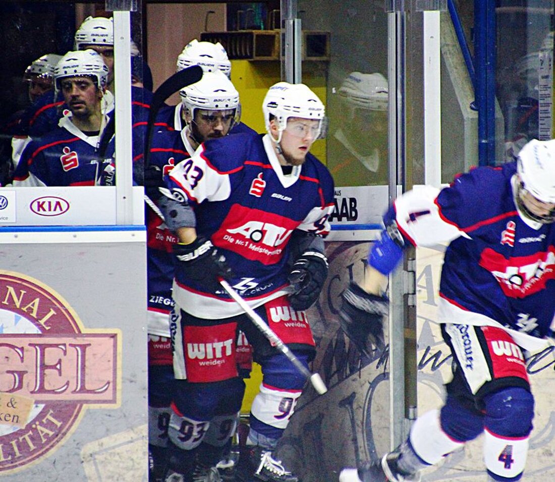 Weiden. Die Kaderplanung der Blue Devils Weiden geht weiter, auch Stürmer Marco Pronath hat seinen Vertrag verlängert. Der 24-Jährige, der bereits von 2011 bis 2015 das Weidener Trikot getragen hatte, [&hellip;]