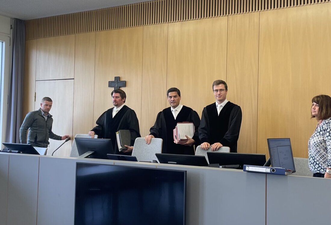 Weiden. Vor einem Jahr ist ein Immobilienmakler aus Weiden wegen Betrugs zu 7,5 Jahren Haft verurteilt worden. Die Ermittlungen gegen mögliche Mittäter laufen noch immer. Aktuell führt die Kriminalpolizei Weiden wieder Befragungen durch.