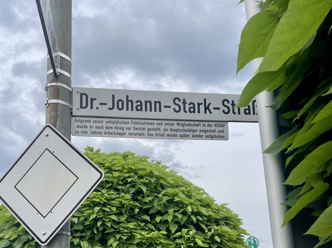 Weiden. Dr. Johannes Stark war Nobelpreisträger - aber auch glühender Hitler-Anhänger. In Weiden ist eine Straße nach ihm benannt. Umbenennen - oder nicht? Das diskutierte am Montag der Weidener Stadtrat. Am Ende steht ein Kompromiss.
