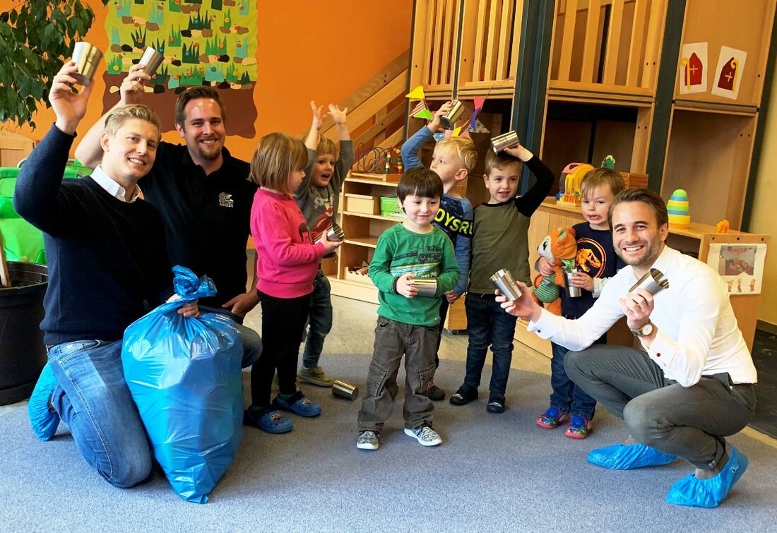 Kaltenbrunn/Weiden. Der Serviceclub Round Table 49 Weiden übergab dem Kaltenbrunner Kindergarten 120 Edelstahlbecher – im Tausch gegen die gleiche Anzahl Plastikbecher. “Ich freue mich, dass Round Table unseren Kindergarten bei [&hellip;]