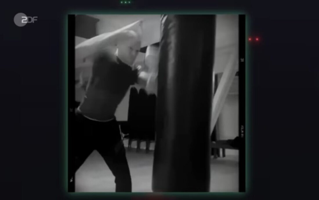 Weiden. Mit Beginn der Sommerferien hat das Oberpfälzer Bündnis für Toleranz und Menschenrechte Weiden/Neustadt (OBTM) eine Kampagne gegen Rechtsextremismus im Kampfsport gestartet. Titel: „Nazis aus der Deckung holen! Gefahr durch Rechtsextreme im Kampfsport in Weiden“.