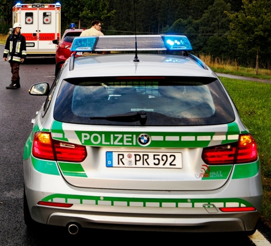 Neualbenreuth. Wieder einmal war nicht angepasste Geschwindigkeit bei winterlichen Straßenverhältnissen die Ursache für einen Verkehrsunfall. In einer Rechtskurve geriet eine Seat-Fahrerin (22) mit ihrem Auto am Donnerstagvormittag, gegen 08.35 Uhr, [&hellip;]