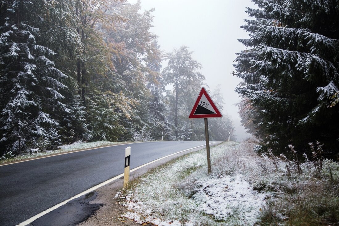 Hessenreuth. Der Hessenreuther Berg gehört zu einer der gefährlichsten und kritischsten Verkehrssituationen in ganz Bayern. Die Unfallrate ist hier fünfmal höher als im übrigen Bayern. Der Ausbau der Strecke wird bereits [&hellip;]