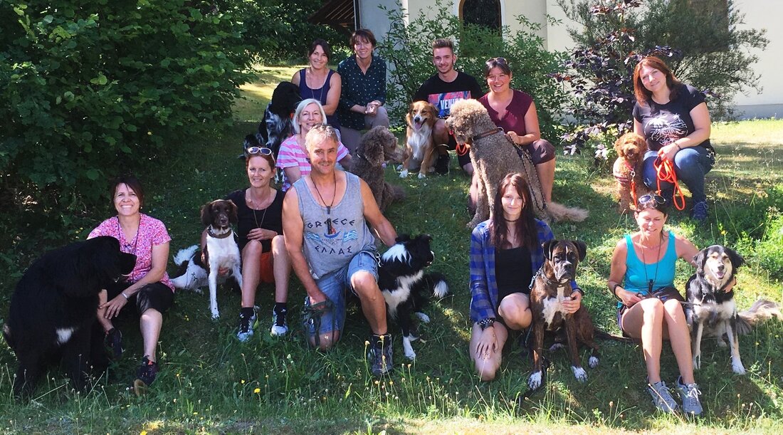 Eschenbach. Zehn Hunde und ihre Herrchen und Frauchen hatten sich auf diese Prüfung Monatelang vorbereitet. In Apfelbach bei Eschenbach zeigte die Ortsgruppe Eschenbach Des Jagdverbandes jetzt, dass sie die Begleithundeprüfung [&hellip;]