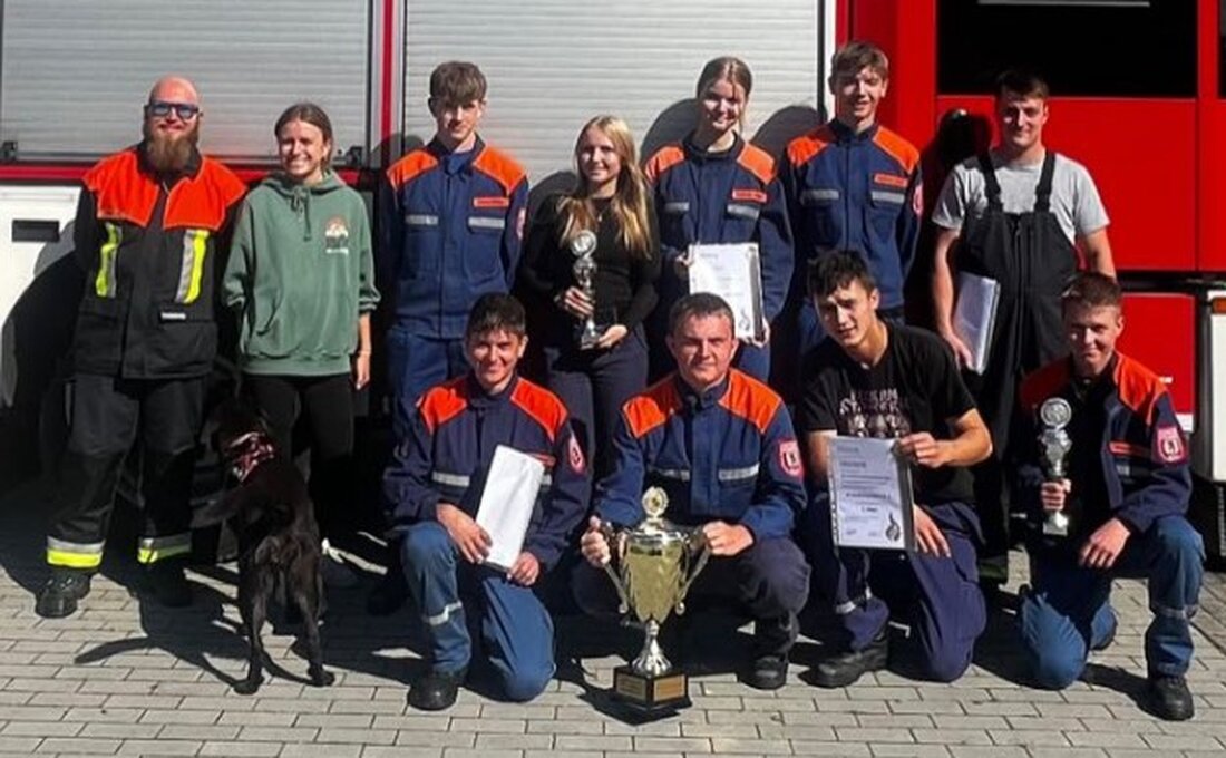 Krummennaab. Beim Jugendleistungsmarsch mit 24 Mannschaften gewann Beidl/Schönficht zwei vor Beidl/Schönficht eins und Punreuth eins, Offizielle gratulierten und warben fürs weitere Engagement.