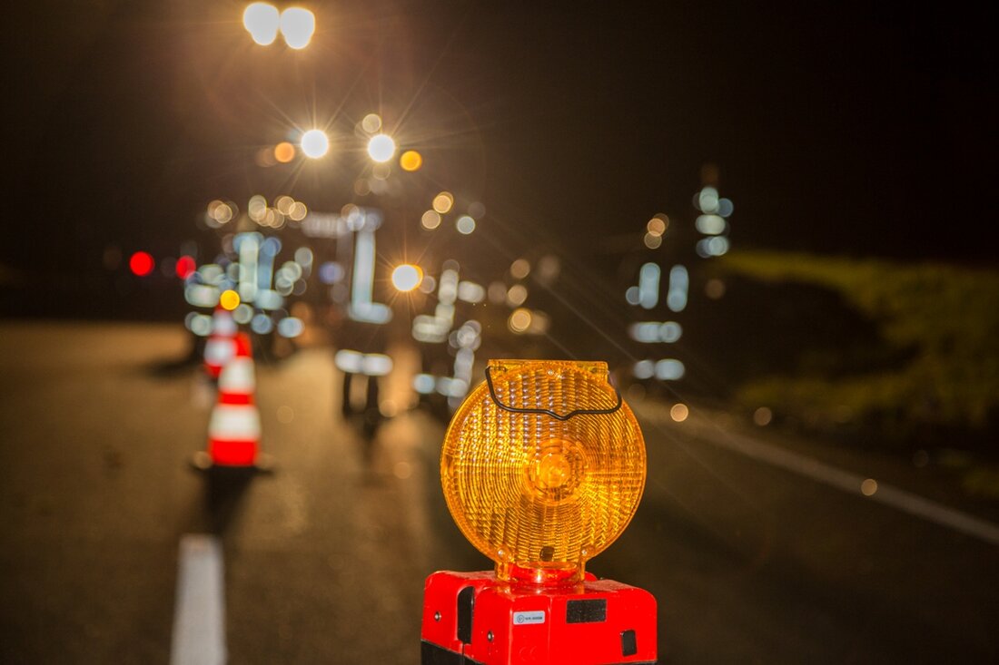 Konnersreuth. Ein Verletzter und rund 9.000 Euro Schaden – das ist die Bilanz eines Verkehrsunfalls auf der Staatsstraße 2176 bei Konnersreuth.  Am Donnerstag gegen 18.15 Uhr wollte ein VW-Fahrer (26) [&hellip;]