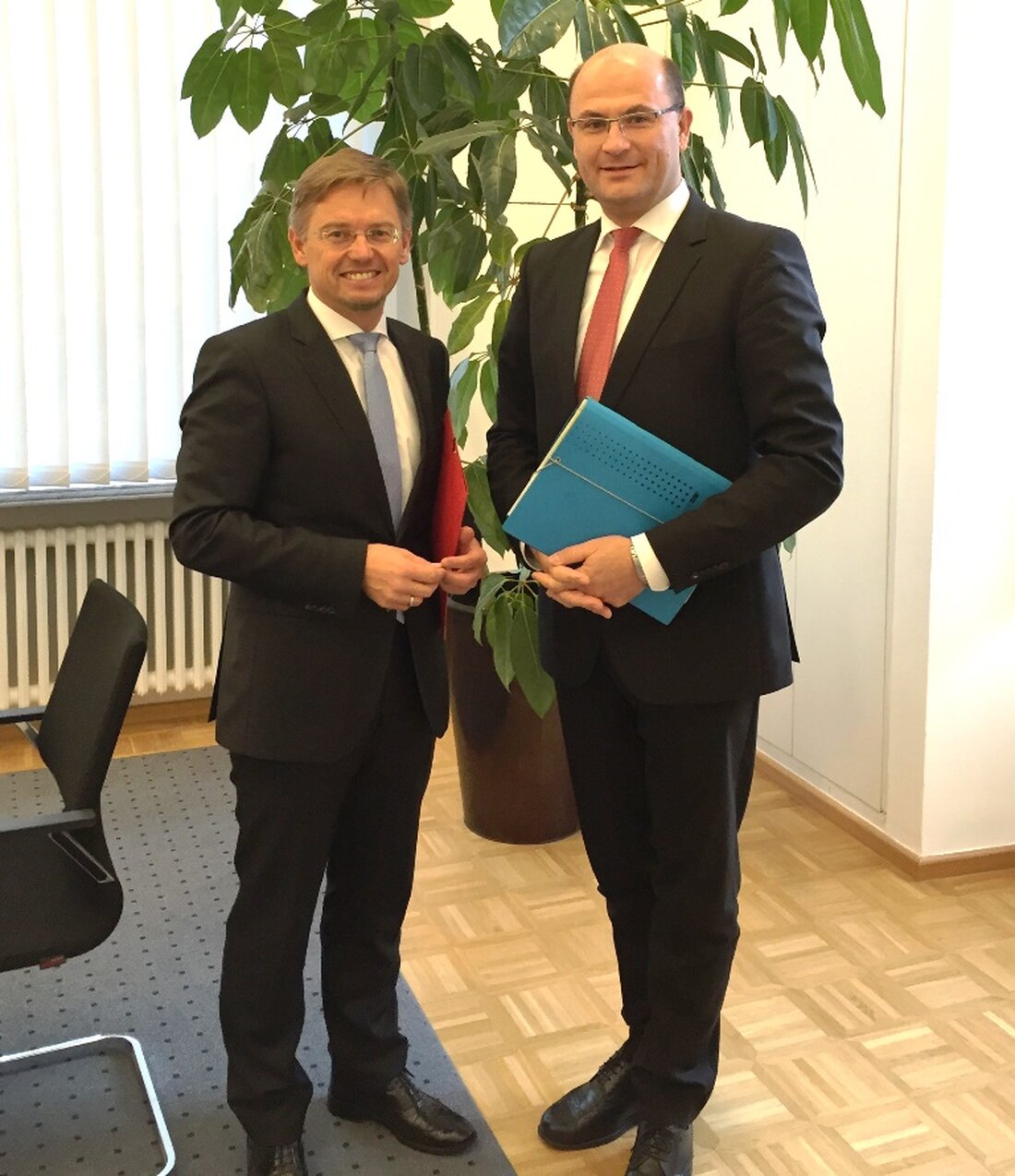 Tirschenreuth. Horst Seehofer hat Wort gehalten: Die Förderoffensive Nordostbayern wurde bereits für die Landkreise Wunsiedel, Hof und Kronach verabschiedet. Nun hat das Bayerische Kabinett beschlossen, diese ohne zeitliche Verzögerung auch [&hellip;]