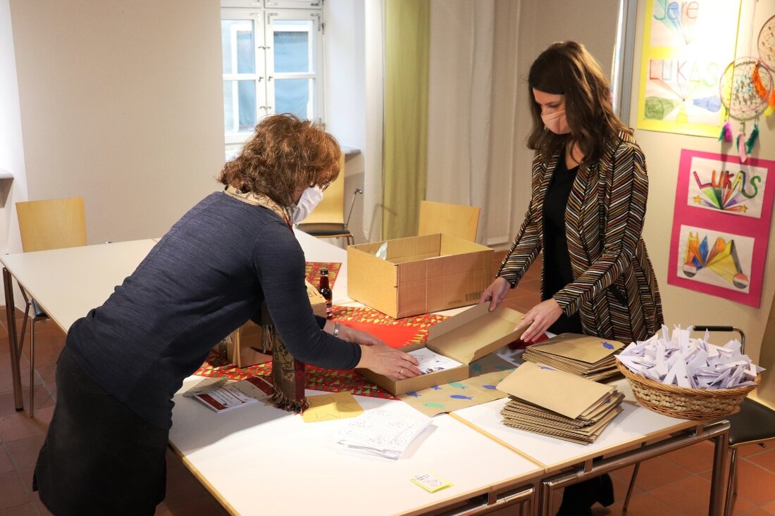 Tirschenreuth. Er steht für eine neue Aktion des Tirschenreuther MuseumsQuartiers, die sicher Furore machen wird: der MQ-Museumskoffer. Denn dieser ist nicht irgendein Koffer, sondern einer für „to go“. Er kann [&hellip;]