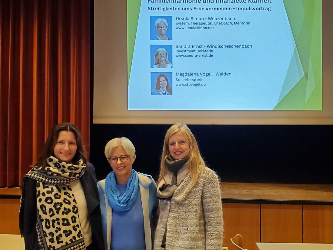 Wiesau. Ein Impulsvortrag in Wiesau, organisiert von Sandra Ernst, fokussierte sich auf „Familienharmonie und finanzielle Klarheit“ um Erbstreitigkeiten zu vermeiden. Experten und etwa 35 Teilnehmende diskutierten Wege, finanzielle und familiäre Harmonie zu sichern.
