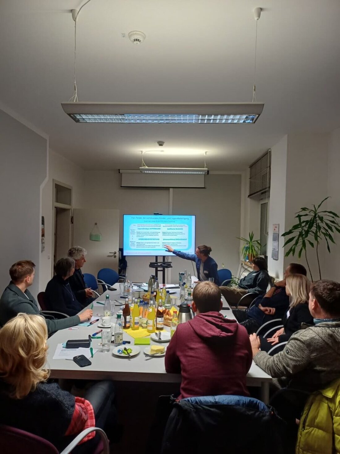 Neustadt/WN. Im Kreisjugendamt trafen sich am 26. November Vertreter aus acht Kommunen zur Fortbildung „Beteiligung ist Chefsache“ für mehr Kinder- und Jugendbeteiligung.