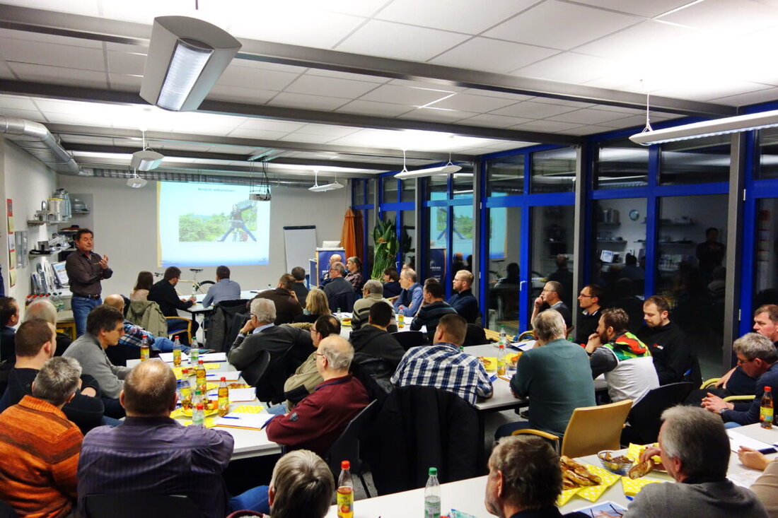 [Advertorial] Amberg. Steigende Strompreise und unsichere Energieversorgung belasten viele Haushalte. Wer Photovoltaik, Speicher und Wärmepumpe clever kombiniert, senkt Kosten und gewinnt Unabhängigkeit. Wie das gelingt, zeigt GRAMMER Solar beim Praxisabend am 7. Oktober in Amberg.