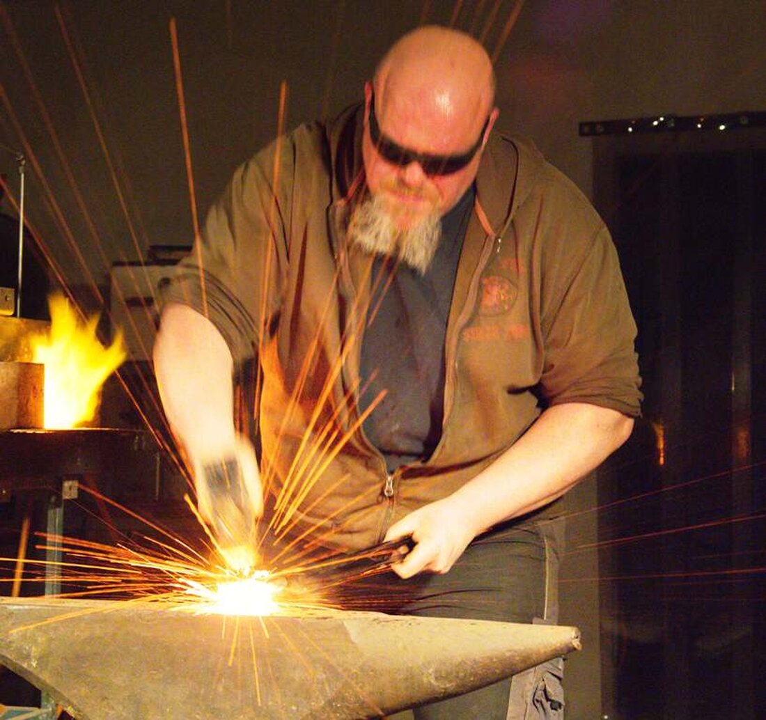 [Advertorial] Windischeschenbach. Ingo Müller machte sein Hobby zum Beruf – und gibt jetzt seine Leidenschaft und vor allem sein Wissen auch an andere weiter. Ein Artikel über Schweiß, Rauch und [&hellip;]