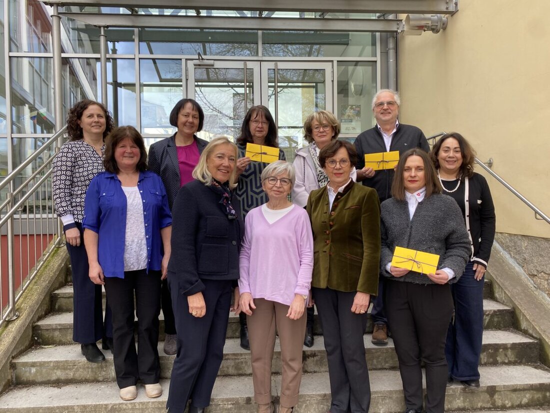 Weiden. Der Inner Wheel Club Weiden-Oberpfalz spendete insgesamt 7.500 Euro an lokale Vereine und den ambulanten Hospizdienst Weiden-Neustadt.