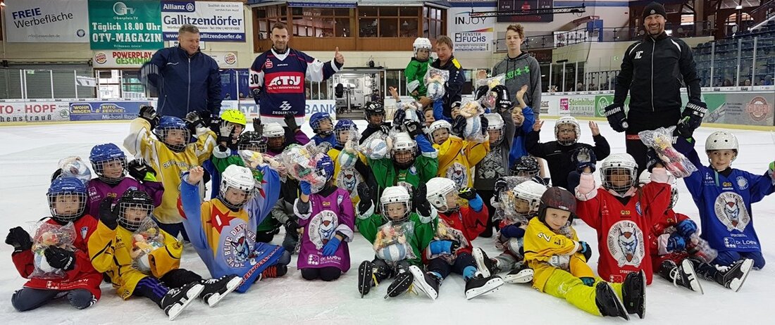 Weiden. “Eishockey verbindet alle Kulturkreise” – davon ist der 1. EV Weiden überzeugt. Beim “Integration Day” bei den Young Blue Devils sind bewusst auch Kinder zum Anfänger- und Schnuppertag eingeladen, [&hellip;]
