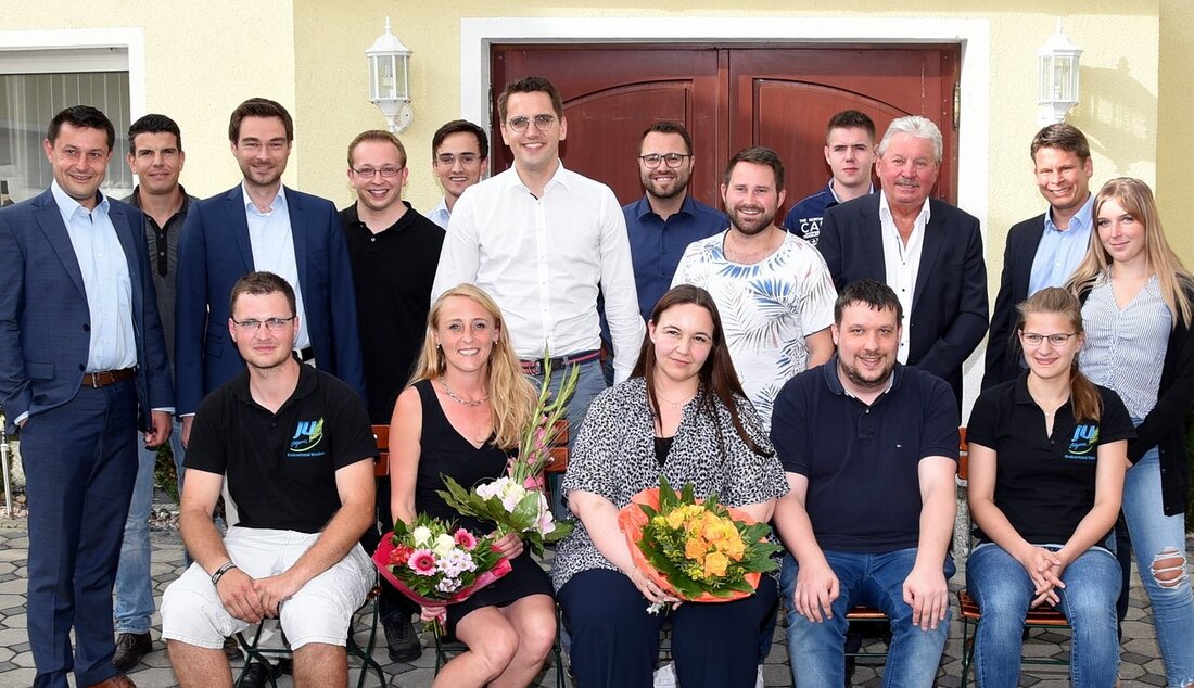 Weiden. Die Junge Union in Weiden setzt erneut auf eine Frau an der Spitze. Mit einem einstimmigen Votum wählten die Mitglieder Susanne Hayo zu ihrer neuen Vorsitzenden. Für die bisherige [&hellip;]