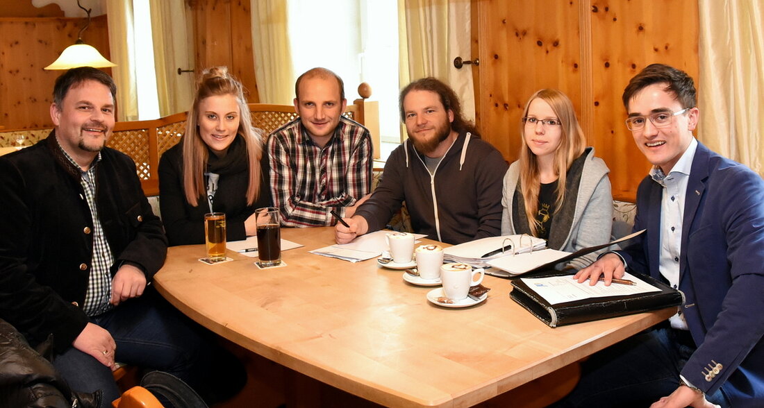 Waidhaus. Die Junge Union Waidhaus hat bei den turnusmäßigen Neuwahlen ihre Vorstandschaft bestätigt. In den kommenden beiden Jahren will man an den bewährten Veranstaltungen festhalten. In den kommenden Monaten soll [&hellip;]
