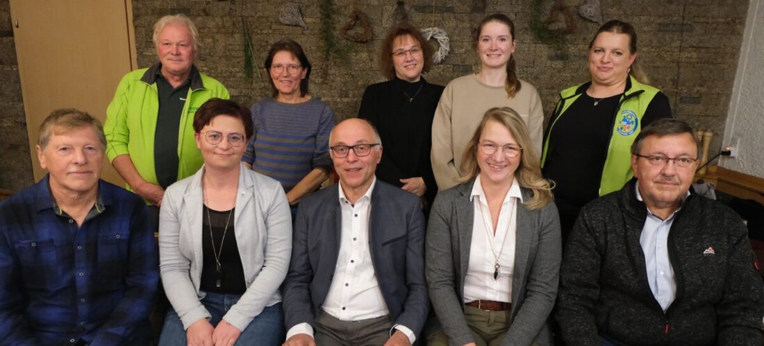 Floß. Mit einem einstimmigen Votum bleibt Albert Nickl Vorsitzender des Kreisverbands für Gartenbau und Landespflege. Der Verband betreut über sechzehn Ortsvereine mit 2.083 Mitgliedern und feierte 30 Jahre Kreislehrgarten.