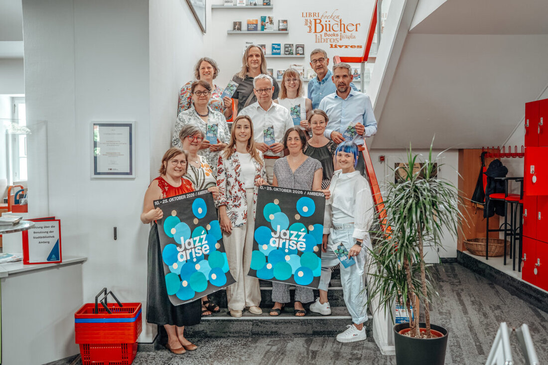 Amberg. Das Wanderfestival Jazzarise des Bayerischen Musikrats kommt vom 10. bis 25. Oktober nach Amberg. In der Stadtbibliothek wurde heute das Programm vorgestellt und Tickets sind ab sofort erhältlich.