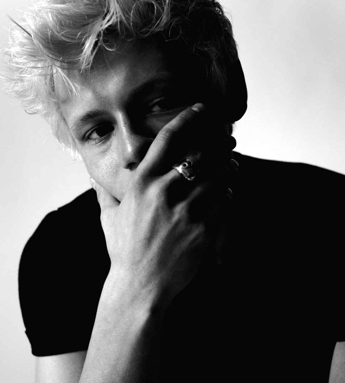 Windischeschenbach. Die außergewöhnliche Stimme des jungen Vollblut-Musikers sticht aus der Menge heraus: Am Mittwoch könnt ihr euch selbst von ihm überzeugen, denn Jesper Munk ist am Schafferhof zu hören. Mit [&hellip;]