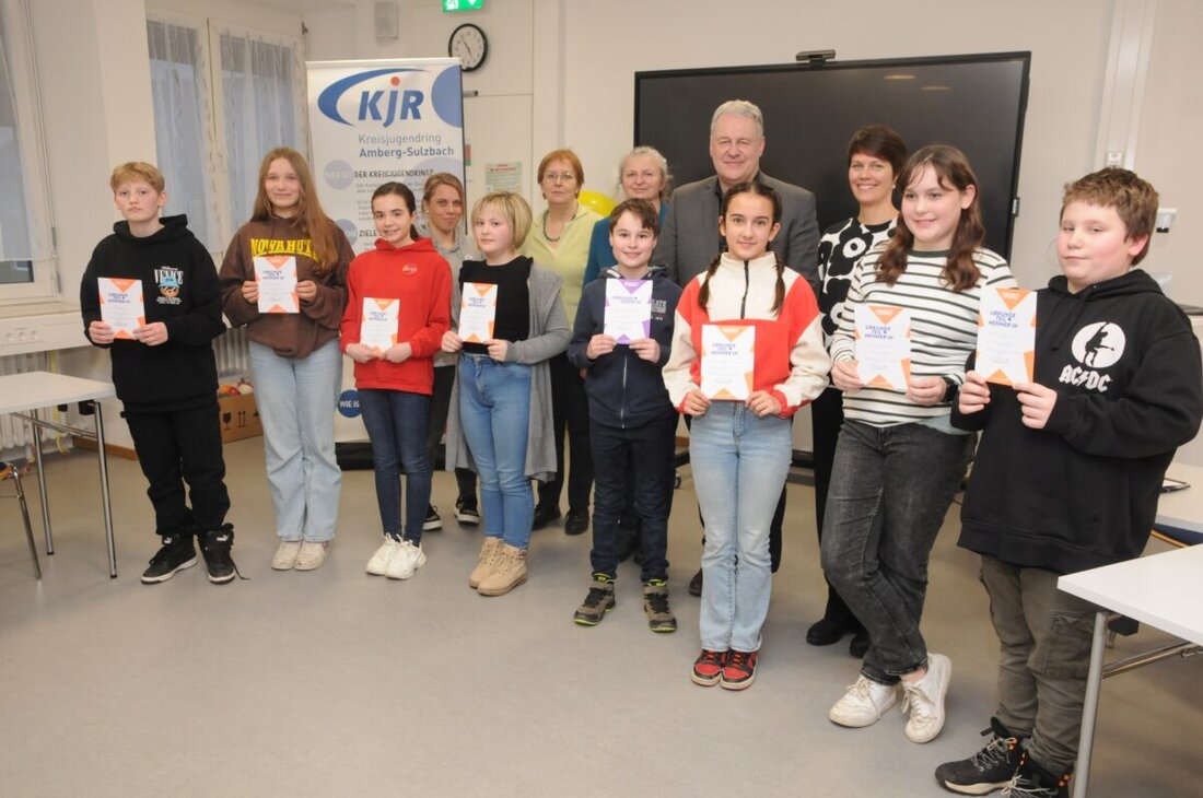 Amberg-Sulzbach. Jonas Herrmann gewinnt den Regionalentscheid des Vorlesewettbewerbs der 6. Klassen und qualifiziert sich für den Bezirksentscheid.