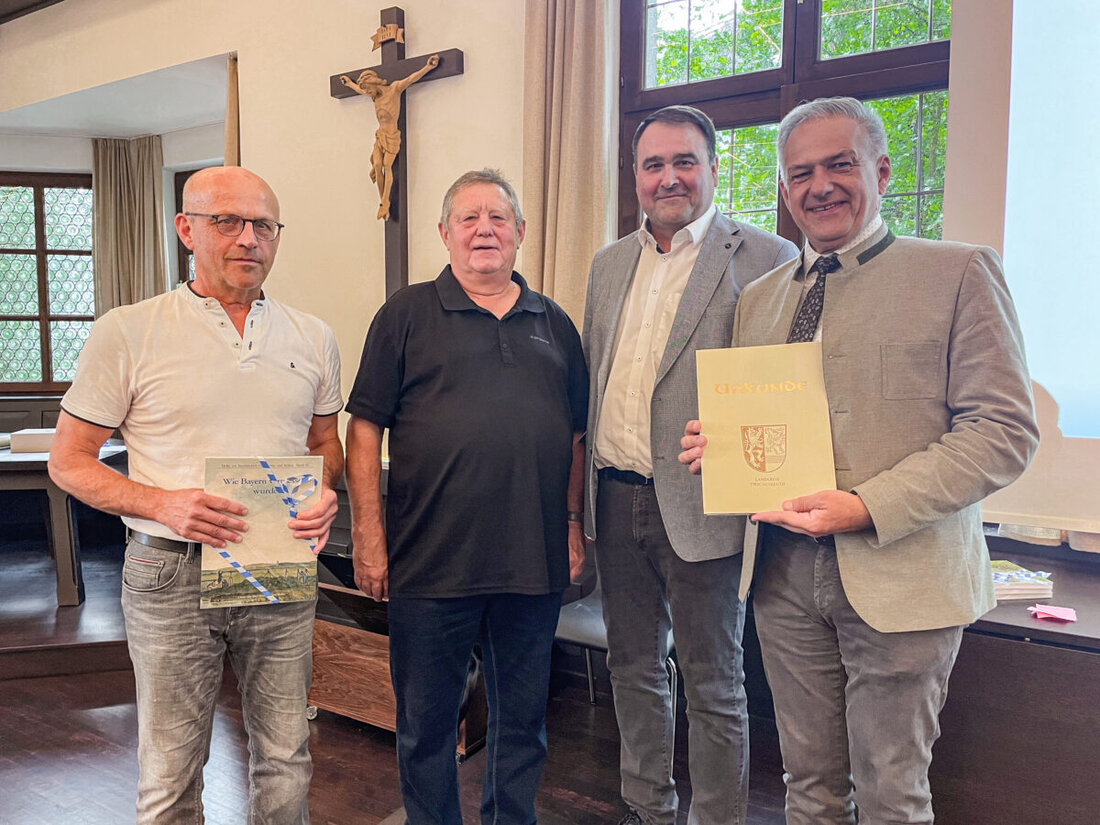 Tirschenreuth/Kastl. Josef Arnold wurde für 25 Jahre als Feldgeschworener in Kastl geehrt, da er sich um Grenzen und Fluren verdient gemacht hat. Seine Kenntnisse sind auch im digitalen Zeitalter unverzichtbar, was die Bedeutung seines Ehrenamts unterstreicht.