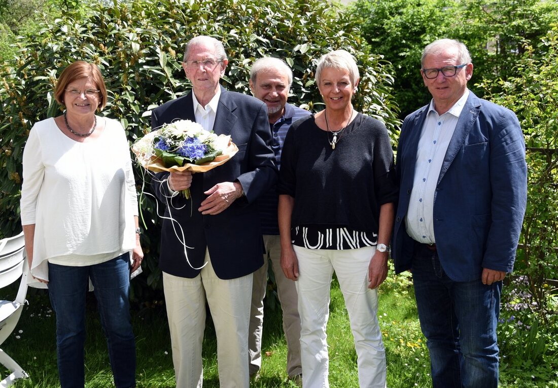 Neustadt/WN. Im Jahr 1927 flog Charles Lindbergh nonstop von New York nach Paris. Persönlichkeiten wie Martin Walser, Roger Moore oder Benedikt XVI erblickten das Licht der Welt. Hineingeboren in die [&hellip;]