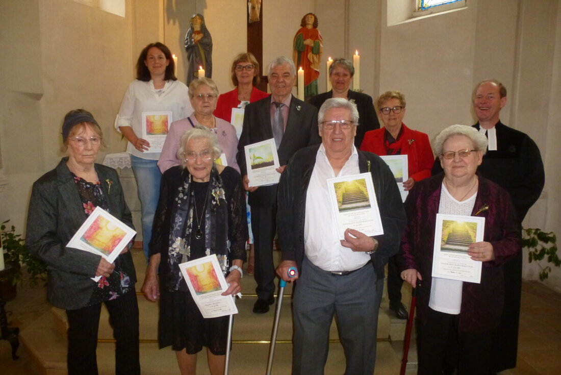 Kaltenbrunn. In der evangelischen Martinskirche haben am Sonntag zehn Frauen und Männer ihre Jubelkonfirmationen nach 25, 50, 60, 65, 70 und 75 Jahren gefeiert, begleitet von Chor und Posaunenklängen.