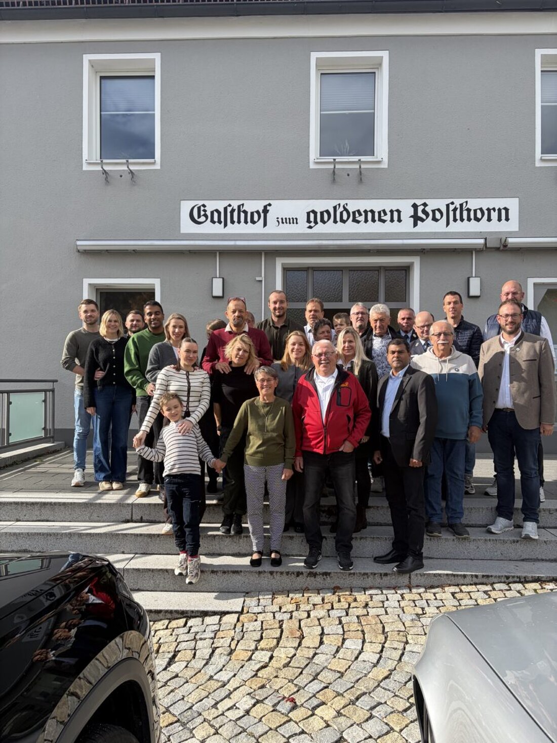 Kaltenbrunn. Mit 80 bleibt Eduard Harrer bemerkenswert aktiv, wandert, radelt, arbeitet im Garten und engagiert sich in Vereinen. Familie, Weggefährten und Ehrengäste gratulierten im Gasthof Zum Goldenen Posthorn zu dem Jubiläum.