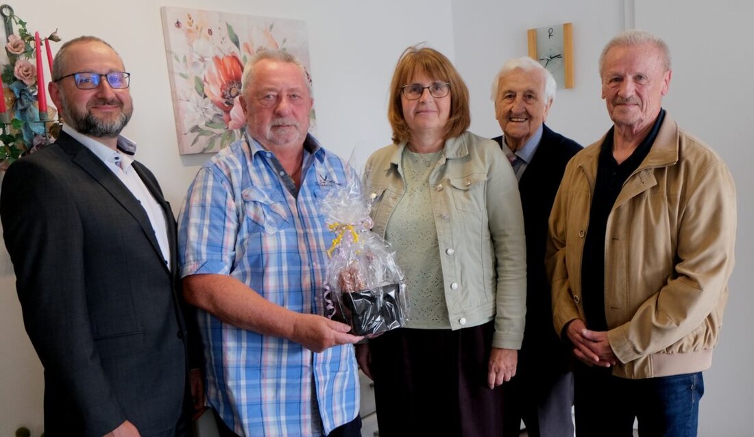 Floß. Peter Girke hat im Kreis seiner Familie seinen 70. Geburtstag gefeiert. Der geschätzte Helfer war früher bei der Flosser Landwehr und beim SKC aktiv und engagiert sich heute im Aufsichtsrat der Baugenossenschaft Eigenheim.