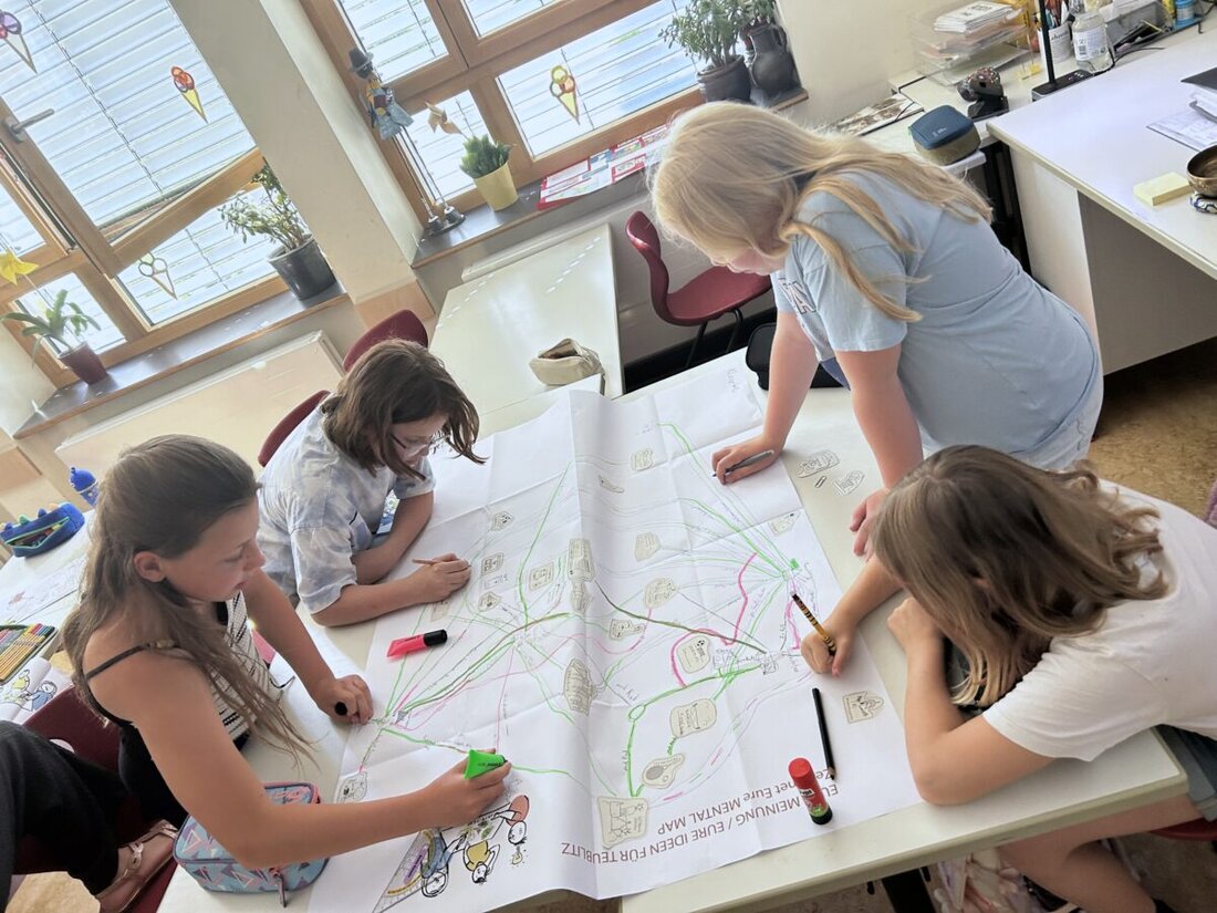 Teublitz. Am 10. Juli 2025 findet im Jugendtreff Teublitz ein Workshop für Kinder und Jugendliche statt, um ihre Sicht auf die Stadtgestaltung in das Integrierte Stadtentwicklungskonzept (ISEK) einfließen zu lassen. Anmeldungen zum mitgestaltenden Workshop sind online und telefonisch möglich, spontane Teilnahme inklusive Pizzaessen ist vorgesehen.