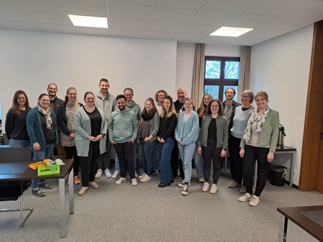 Tirschenreuth. Die Bezirksarbeitstagung der Kommunalen Jugendpfleger im Bezirk Oberpfalz fand am 26. März 2025 statt. Es wurden Handlungsstrategien für Kinder- und Jugendbeteiligung diskutiert.