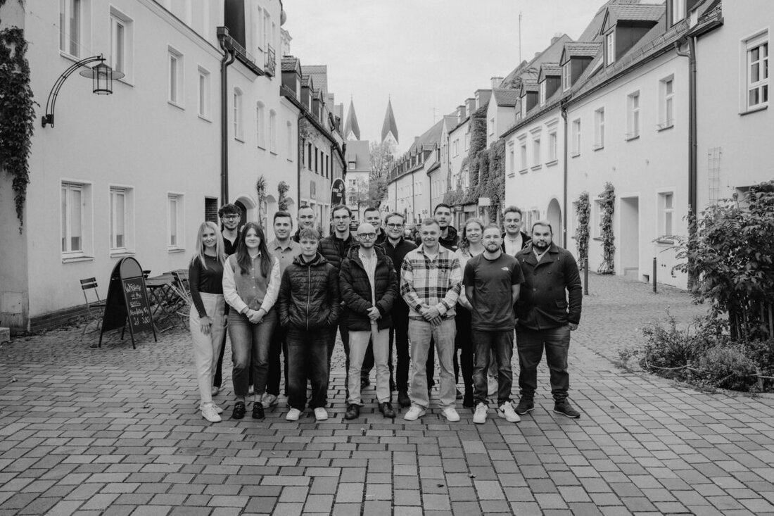 Weiden. Die JU stellt für 2026 erstmals eine eigene Stadtratsliste. 40 Kandidaten führen Philipp Roider und Lukas Frey an. Für die Zulassung braucht die Junge Liste rund 215 Unterschriften, vom 9. Dezember 2025 bis 19. Januar 2026.