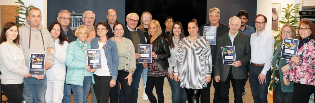 Weiden. Der Verein "Just Friends e.V." spendete 6.000 Euro an sechs gemeinnützige Einrichtungen, gesammelt bei ihrer 11.0-Fete im Frühjahr 2024. Seit Gründung in 2017 hat der Verein insgesamt 40.750 Euro gespendet.