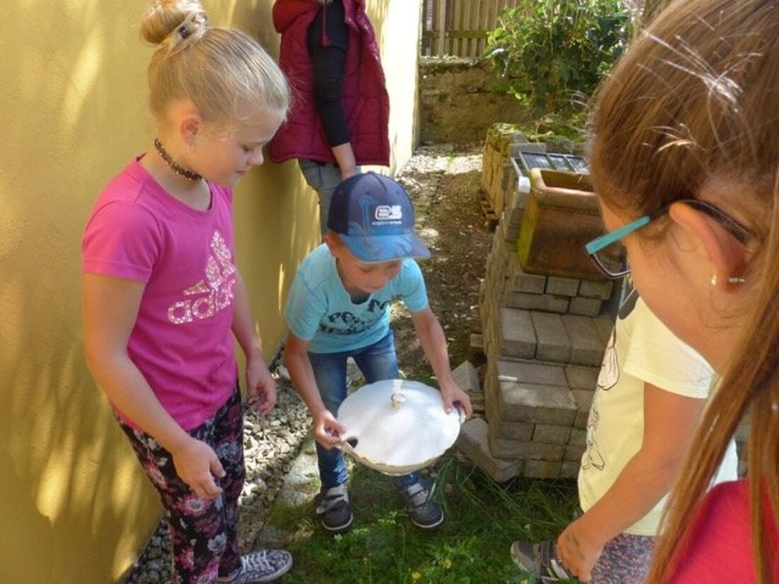 Leuchtenberg. Im Rahmen des Ferienprogramms der KLJB Leuchtenberg konnten die Kinder eine Schnitzeljagd durch Leuchtenberg machen. Von Sieglinde Schärtl Insgesamt 20 Kinder nahmen an dem Ferienprogramm der KLJB Leuchtenberg teil. Aufgeteilt [&hellip;]