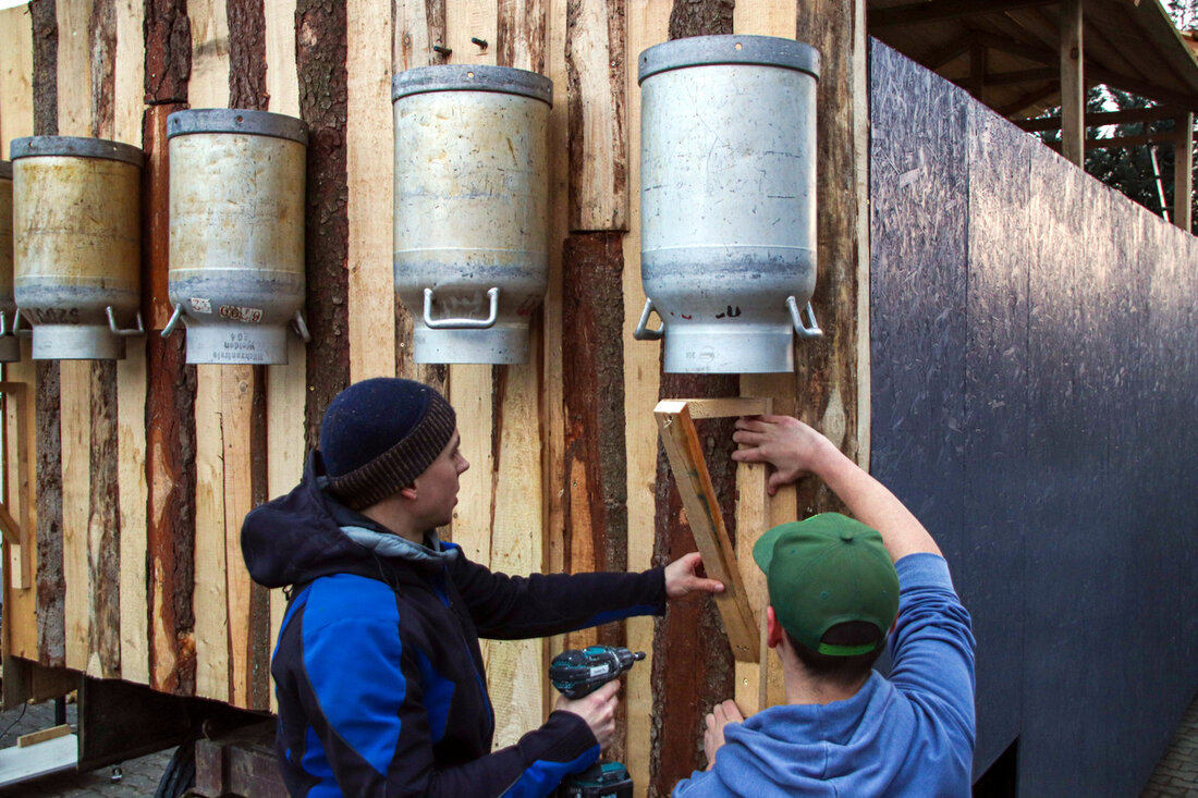 Störnstein. Seit vielen Tagen wird bei der KLJB Störnstein gehämmert, geschraubt, gemalt und geschuftet. Der Grund: Der Neustädter Faschingszug, bei dem die Jungs und Mädels für ihr 111-jähriges Jubiläum im [&hellip;]
