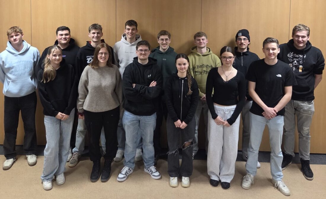 Neudorf bei Luhe. Die KLJB Neudorf hat am Samstag, den 10. Januar 2026, im Vereinszentrum ihre Jahreshauptversammlung abgehalten, mit Rückblick auf 2025 und Neuwahlen. Höhepunkt des Jahres: die Neidaffer Kirwa mit 16 Kirwapaaren.