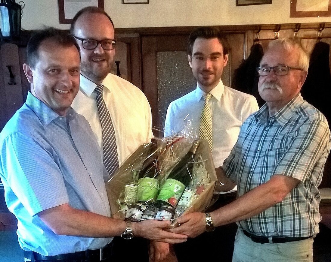 Neustadt/WN. Vor knapp einem halben Jahr wurde der Wechsel an der Spitze des Kreisverbandes der Kommunalpolitischen Vereinigung der CSU, kurz KPV, vollzogen. Nun verabschiedete der neue Kreisvorsitzende, Leuchtenbergs Erster Bürgermeister [&hellip;]